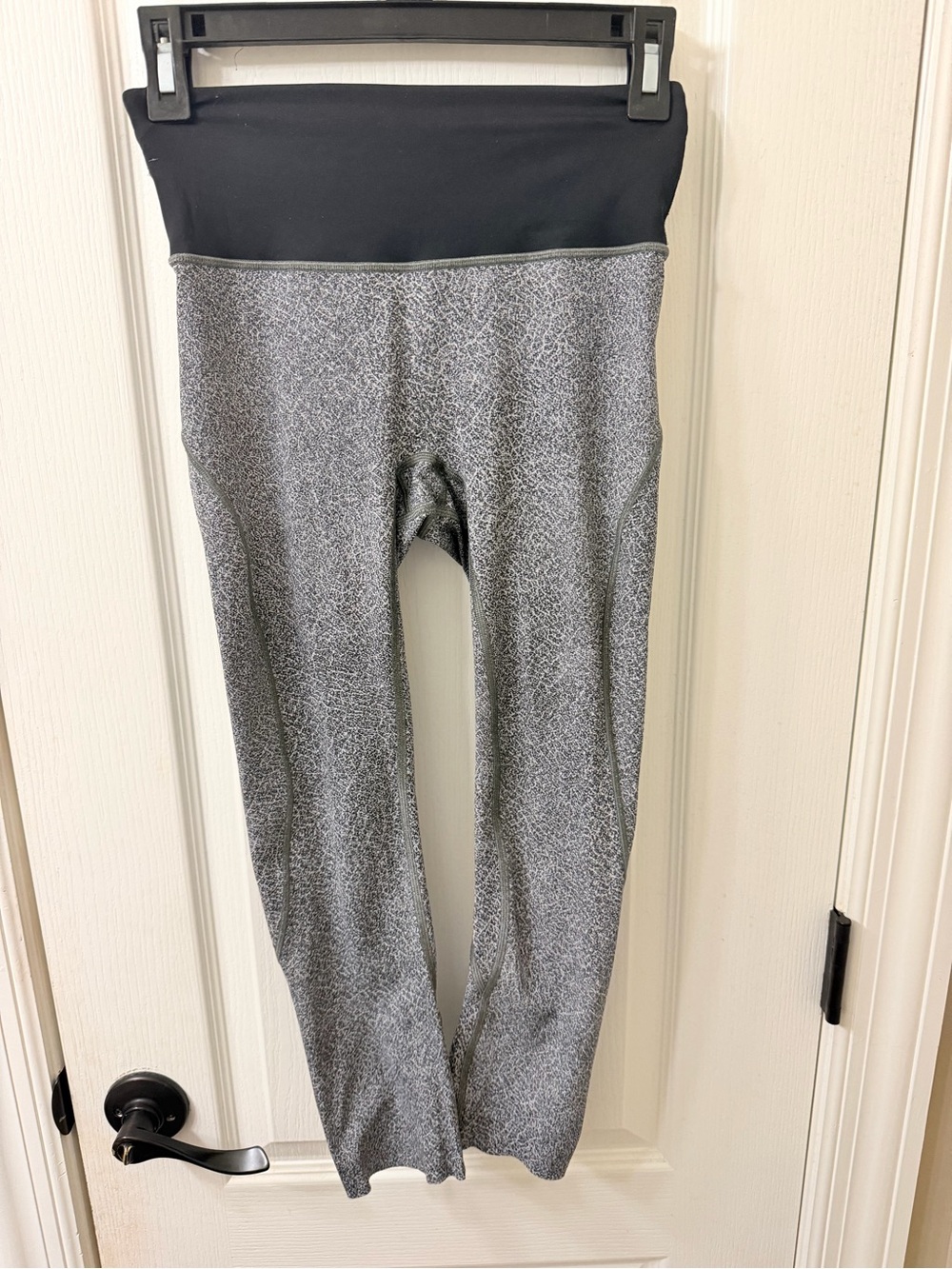 lululemon athletica Black Waist Heathered Gray Leggings